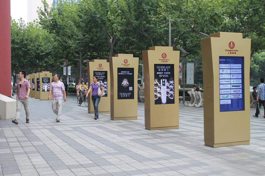 戶外廣告機(jī)報價 戶外廣告機(jī)報價